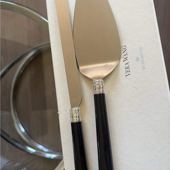 Gordon Ramsay Maze Large Jug - Picture 3 of 4